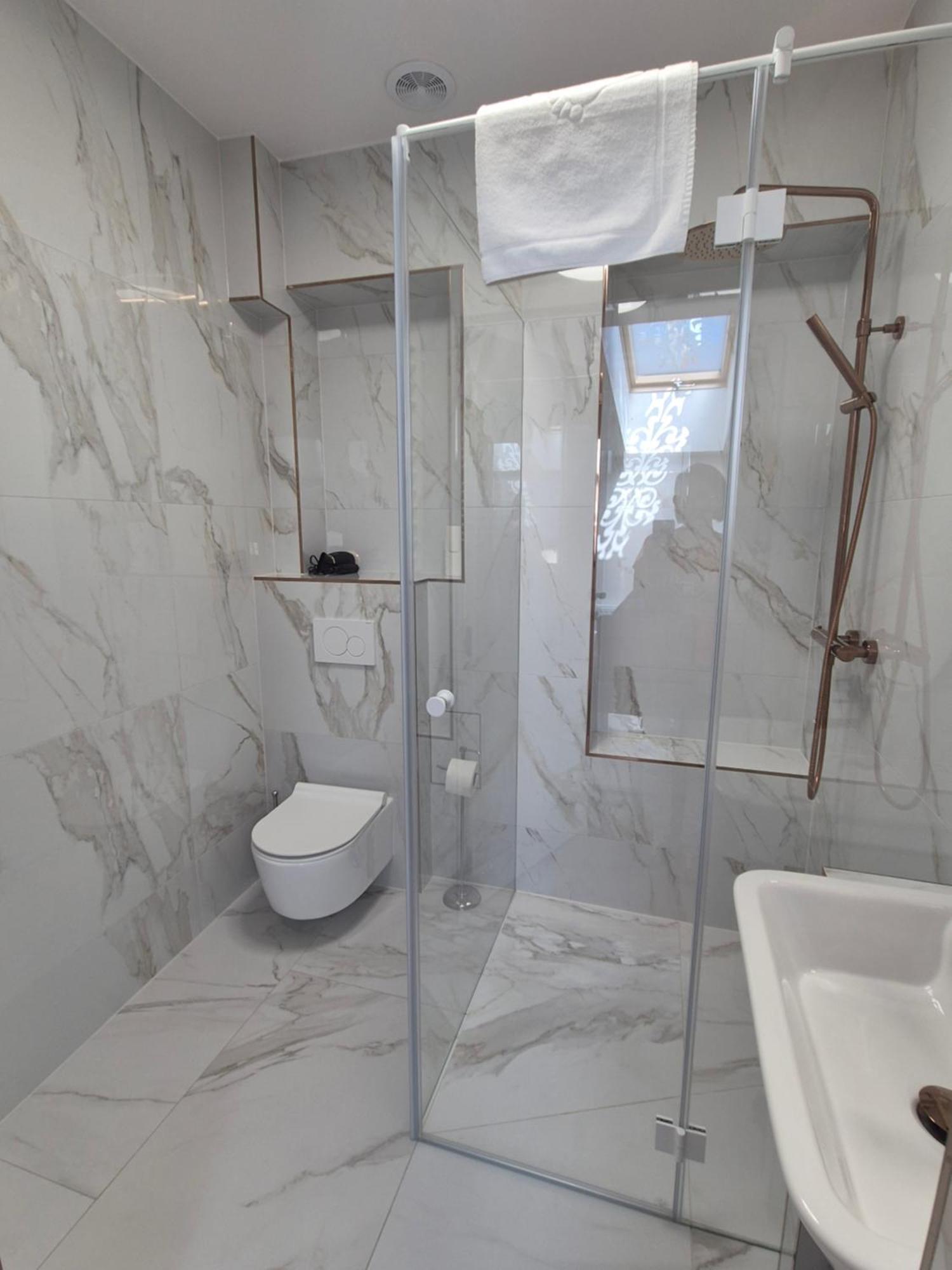 Aparthotel Miodowa 25 Krakow Bagian luar foto
